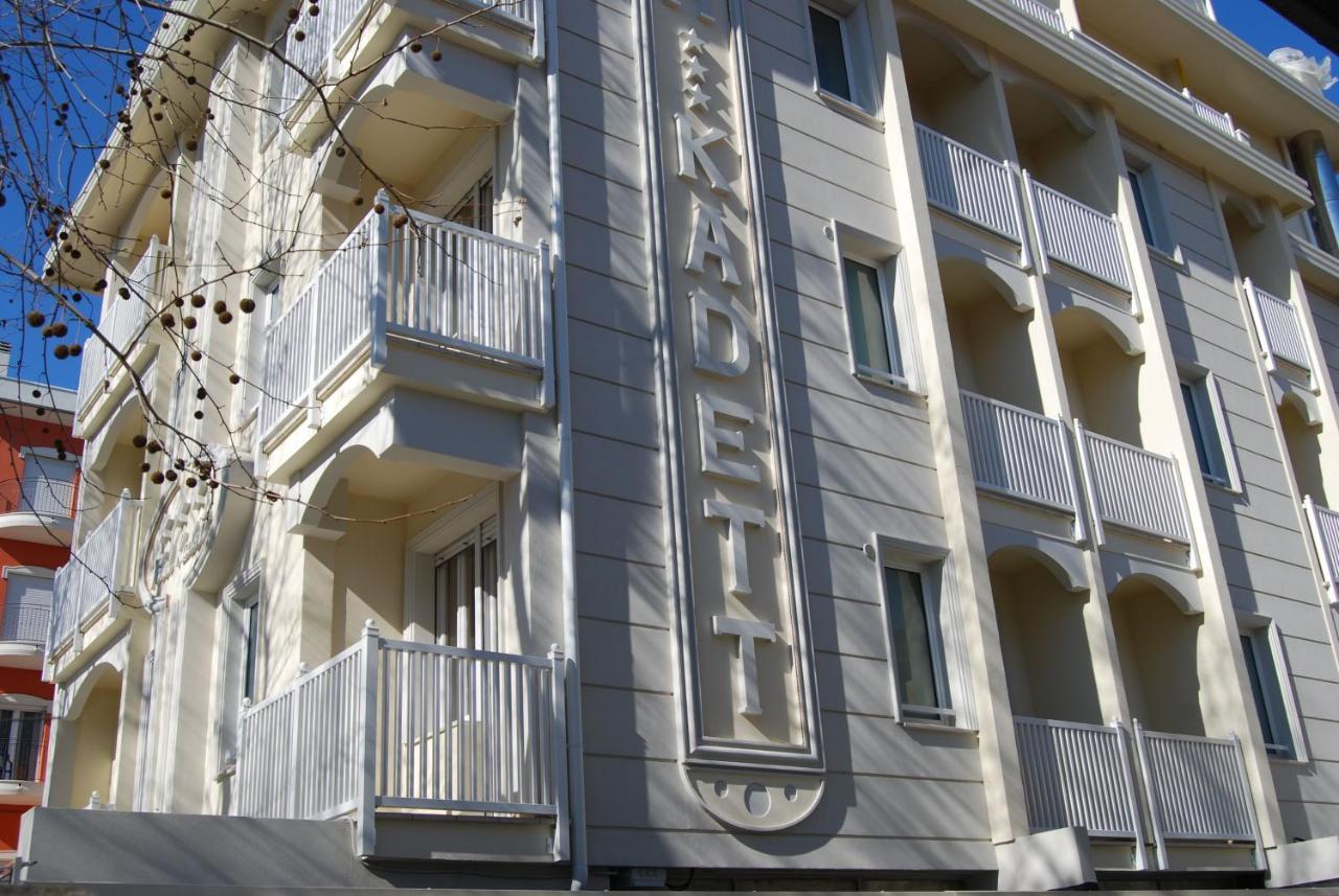 Hotel Kadett Rimini Exterior foto